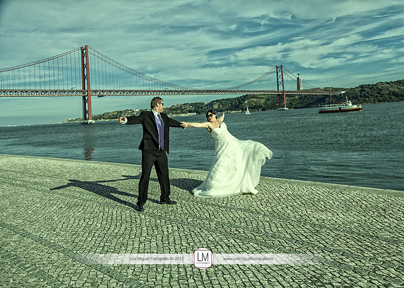 Fotógrafo de bodas en Linares haciendo un reportaje en Lisboa